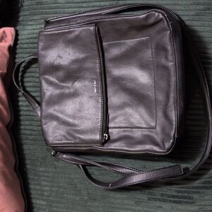 Matt & Nat Men's Black Messenger Bag